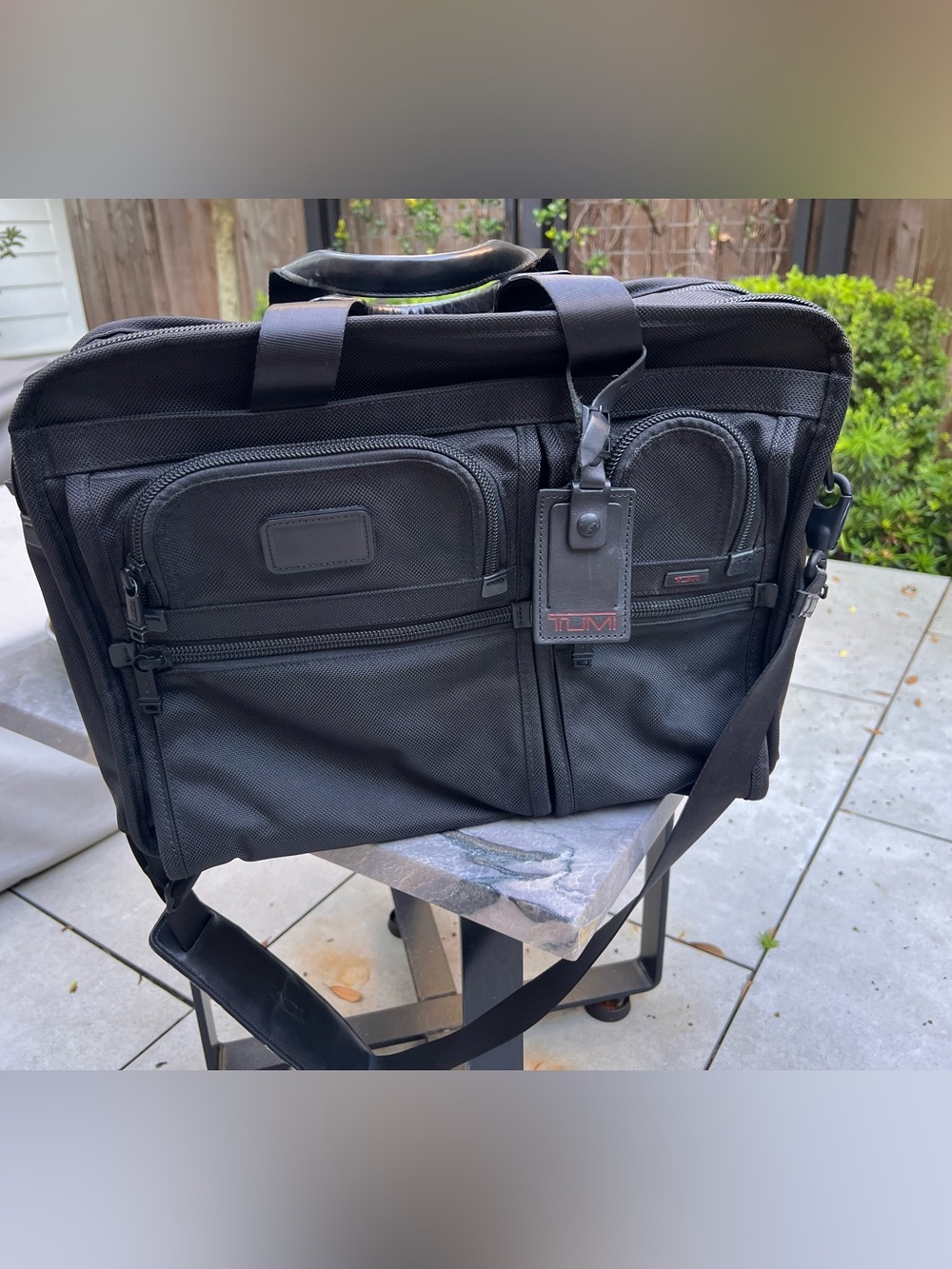 Tumi large 17” Black Nylon Briefcase expandable Messenger Bag